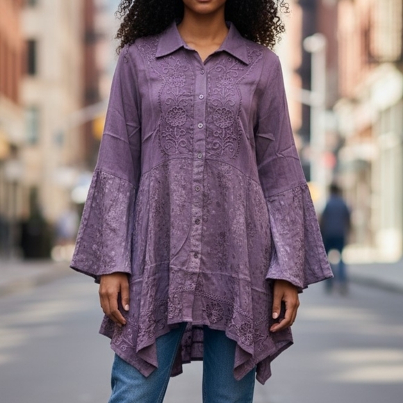 Parsley & Sage Tops - NEW! S Parsley & Sage Grape Button-Front Blouse with Bell Sleeves 4156